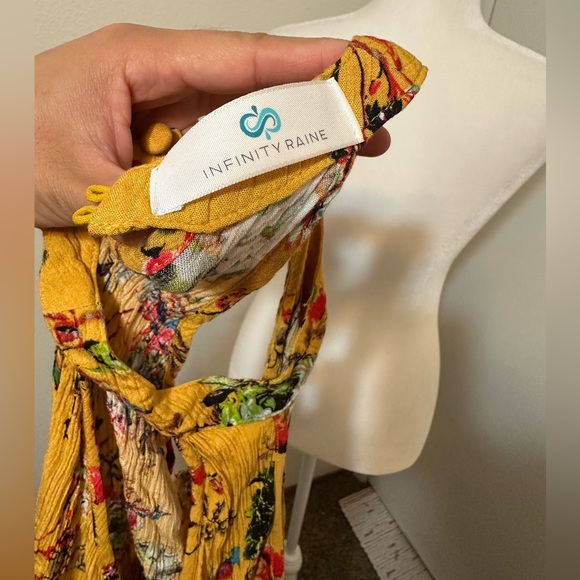 PRE-LOVED INFINITY RAINE Mustard Yellow Floral Romper V-neck - Picture 3 of 7